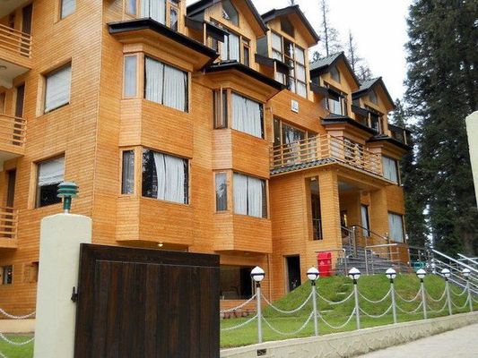 Hotel Pine Spring